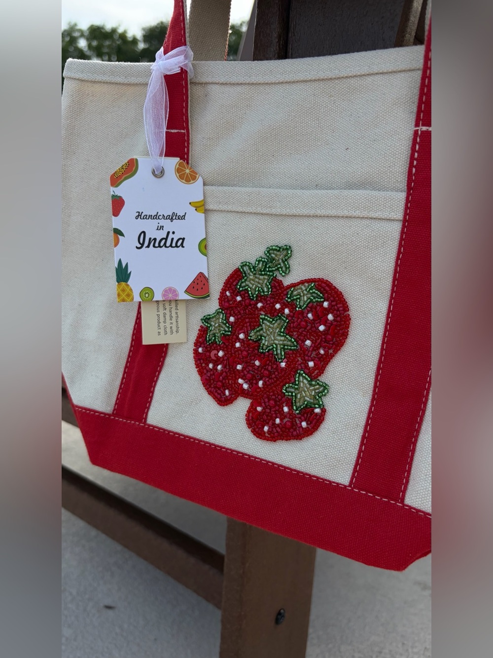 VURAL BEAD BAG - STRAWBERRY TOTE